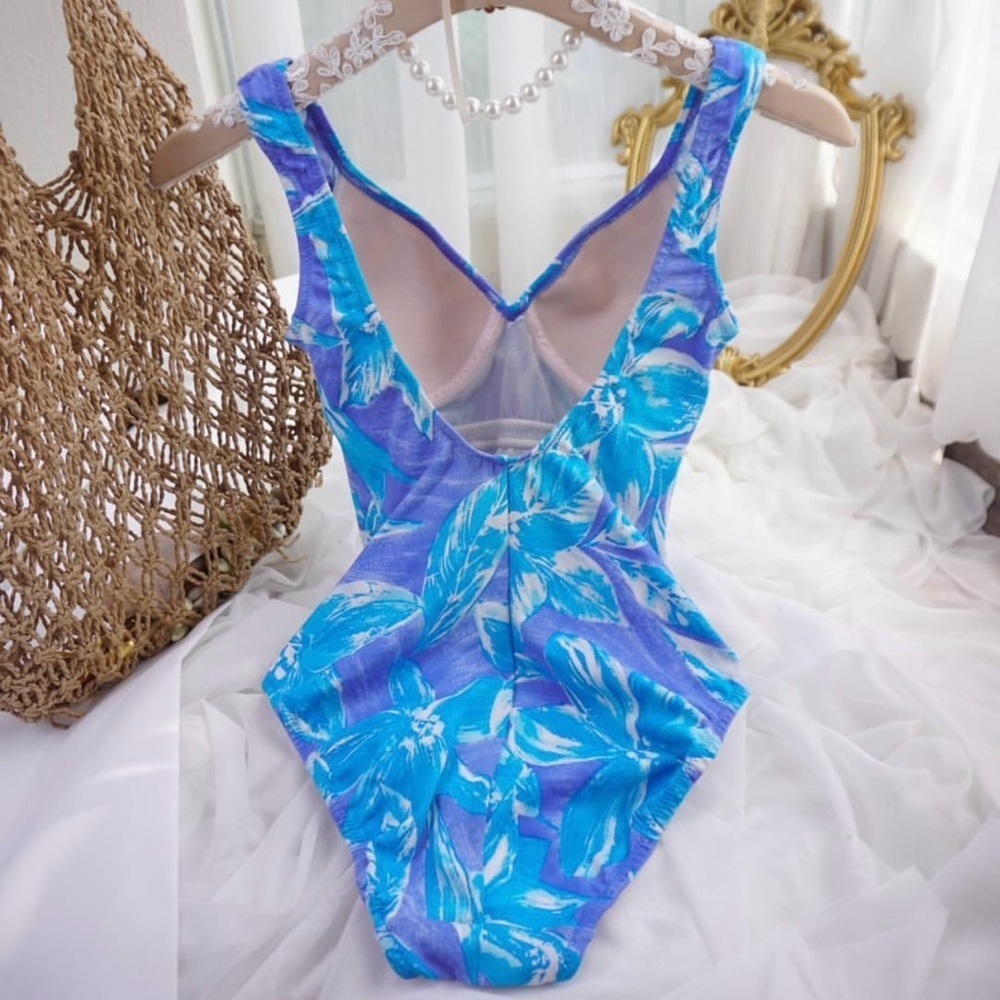 Summer essential Nina Ricci Swimsuit with Wrap Skirt - Picture 3 of 14